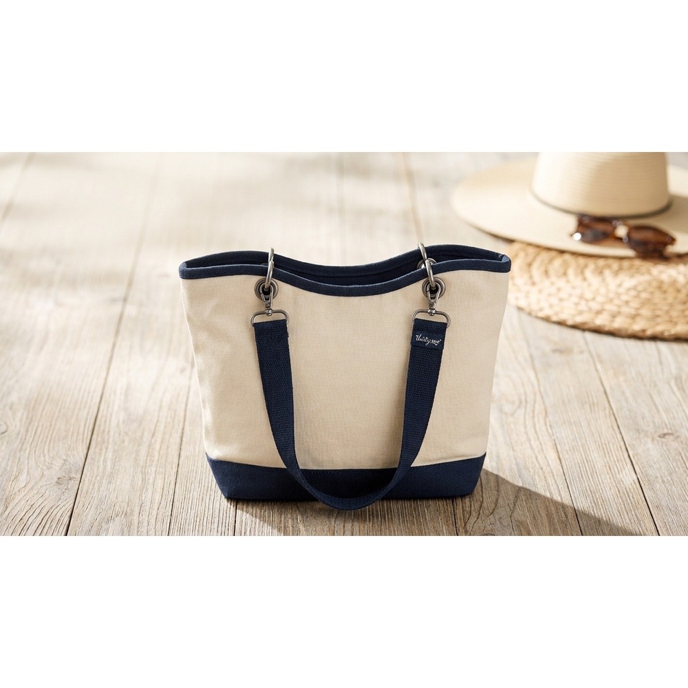 Thirty One Canvas Crew Thermal Lunch Bag OS Cream Navy Excellent